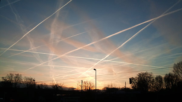 contrails chemtrails – © wikipedia